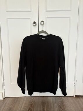 SET Aritzia Black Boyfriend Crewneck & Sweatpants